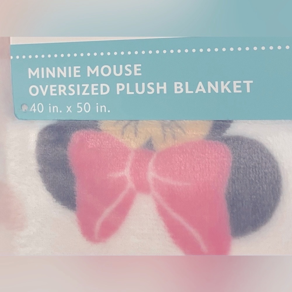 Disney baby 🍼plush Minnie Mouse oversized plush blanket size 40x60 new w/ tags! - Picture 2 of 8